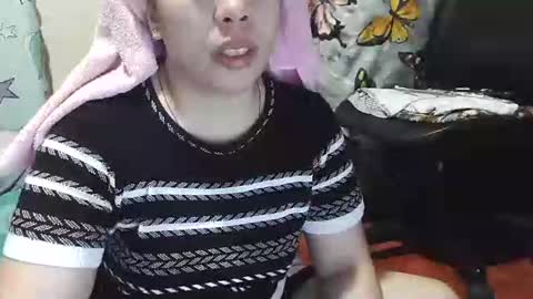 Snapshot of kazzandrasexy chatting on 12-14-25, 10:03 Kazzandra online show from 12-14-25, 10:03