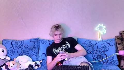 Snapshot of kazzu_daw chatting on 01-10-26, 11:53 kazzu_daw online show from 01-10-26, 11:53