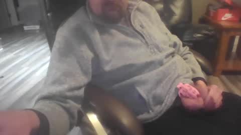 kchristi325 online show from 12-21-24, 10:19