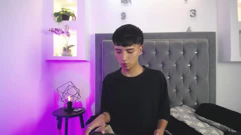 nico online show from 02-05-26, 12:10