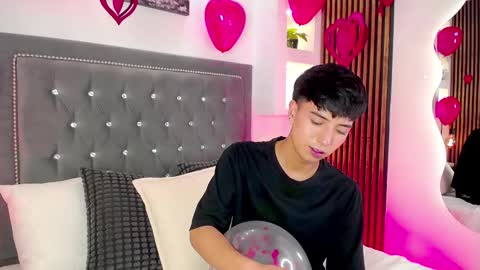 nico online show from 02-14-26, 01:08