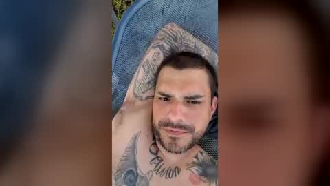 Snapshot of keepitmoistl3vr chatting on 06-27-26, 04:23 keepitmoistl3vr online show from 06-27-26, 04:23