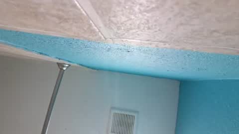 Snapshot of keepitmoistl3vr chatting on 06-30-26, 10:44 keepitmoistl3vr online show from 06-30-26, 10:44