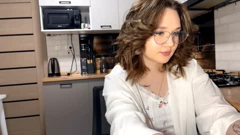 Velma online show from 03-12-26, 12:22