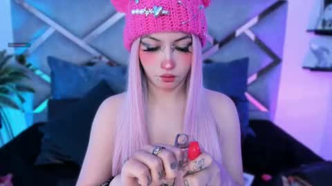 Keidy Monday to Saturday from 200 pm to 810pm  UTC-5 Colombia Time online show from 10-25-25, 07:08