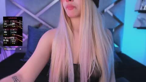 Keidy Monday to Saturday from 200 pm to 810pm  UTC-5 Colombia Time online show from 12-21-25, 07:26