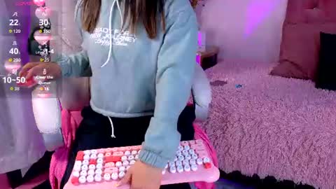    online show from 06-18-26, 03:18