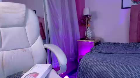    online show from 06-23-26, 03:15