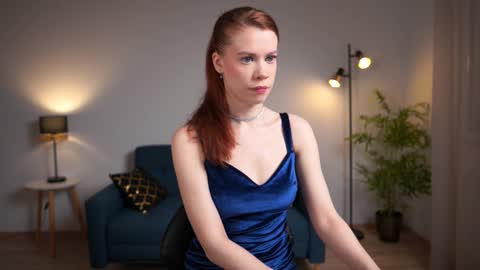 Snapshot of keira_knight chatting on 03-12-25, 09:35 keira_knight online show from 03-12-25, 09:35