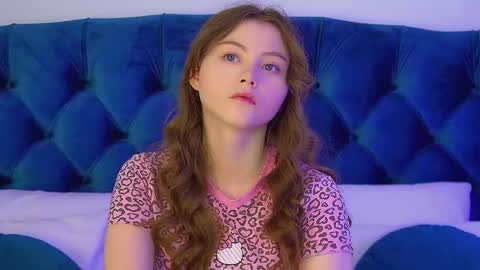 Keira online show from 09-26-25, 06:12