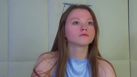 Keira online show from 11-21-25, 06:28