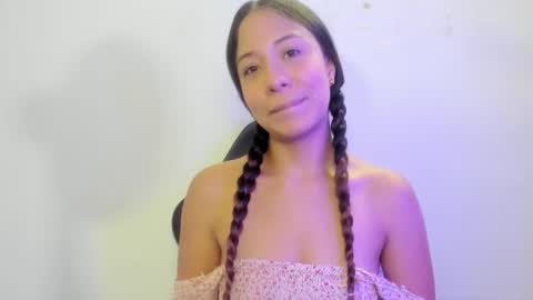 Snapshot of keiry_gonzalez23_aws chatting on 09-30-25, 01:10 keiry_gonzalez23_aws online show from 09-30-25, 01:10