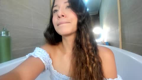 Snapshot of keiry_gonzalez23_aws chatting on 10-09-25, 01:25 keiry_gonzalez23_aws online show from 10-09-25, 01:25