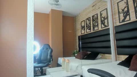 keisy_sanchez online show from 11-21-25, 11:09