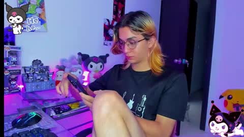 Keita moon online show from 11-17-25, 07:52