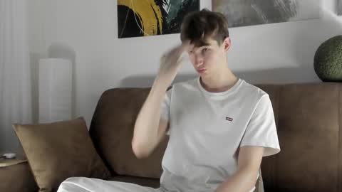 Snapshot of keithcozart1337 chatting on 10-17-25, 03:47 Mark online show from 10-17-25, 03:47