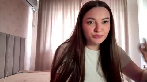 Snapshot of kellekarn chatting on 04-14-26, 07:36 Molly online show from 04-14-26, 07:36