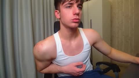 Snapshot of kellenwest chatting on 01-11-26, 05:56 KellenWest online show from 01-11-26, 05:56