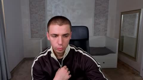 Snapshot of kellenwest chatting on 05-04-26, 04:19 KellenWest online show from 05-04-26, 04:19