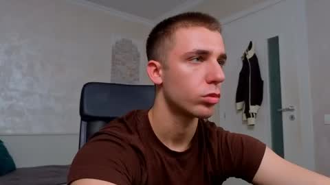 Snapshot of kellenwest chatting on 05-14-26, 10:11 KellenWest online show from 05-14-26, 10:11