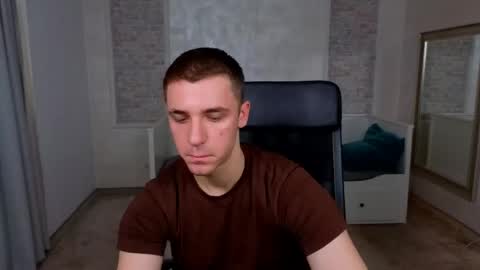 Snapshot of kellenwest chatting on 06-07-26, 04:16 KellenWest online show from 06-07-26, 04:16