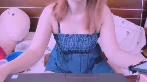 Snapshot of kelly_baby2005 chatting on 04-28-26, 02:49 Kelly online show from 04-28-26, 02:49