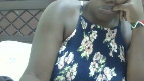 Snapshot of kelly_jones9 chatting on 06-15-26, 01:35 kelly_jones9 online show from 06-15-26, 01:35
