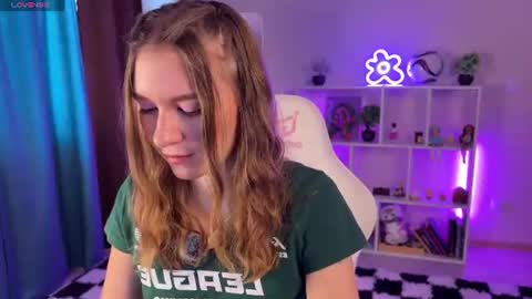 Kelly online show from 07-19-26, 08:07