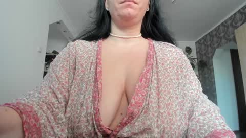 Snapshot of kellymorgan_ chatting on 01-31-25, 12:07 Monday - Friday 08 am - 3 pm GMT 3 online show from 01-31-25, 12:07