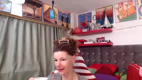 Snapshot of kellynumber chatting on 04-23-26, 02:35 kelly online show from 04-23-26, 02:35