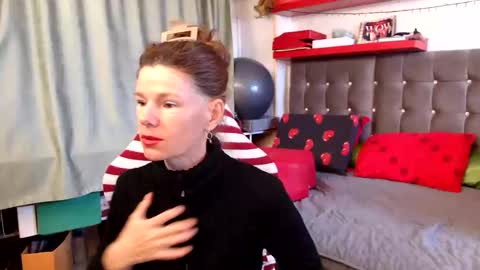 Snapshot of kellynumber chatting on 05-03-26, 01:39 kelly online show from 05-03-26, 01:39