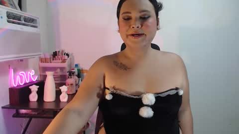 KELLY MCDOLEN online show from 06-04-26, 05:19