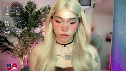 Snapshot of kellysexxie chatting on 05-23-26, 09:02 Kelly Smith online show from 05-23-26, 09:02