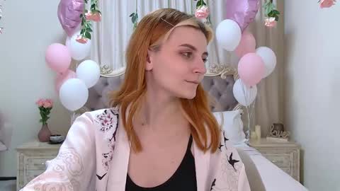 Kelly Stoneys online show from 03-12-25, 03:13