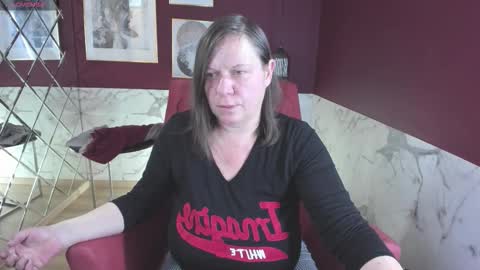 Snapshot of kellysuper chatting on 10-15-25, 05:18 Kelly online show from 10-15-25, 05:18