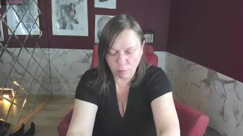 Kelly online show from 11-05-25, 06:02