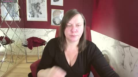 Kelly online show from 11-25-25, 05:29