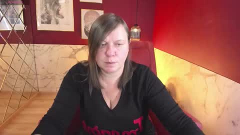 Kelly online show from 11-30-25, 01:26