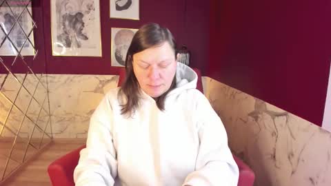 Kelly online show from 02-07-26, 07:12