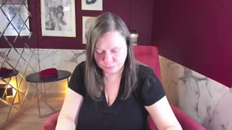 Kelly online show from 04-17-26, 05:54