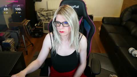 kelseycobalt online show from 06-15-26, 08:22