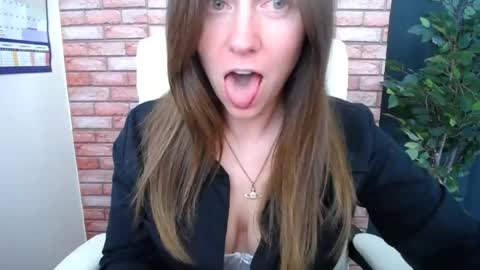 Snapshot of kelseykruz chatting on 06-23-26, 08:01 KelseyKruz online show from 06-23-26, 08:01