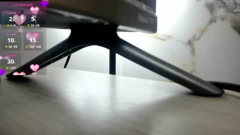    online show from 08-01-26, 12:15