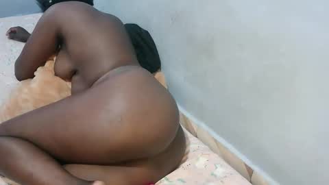 kem2000400282 online show from 04-10-26, 07:02