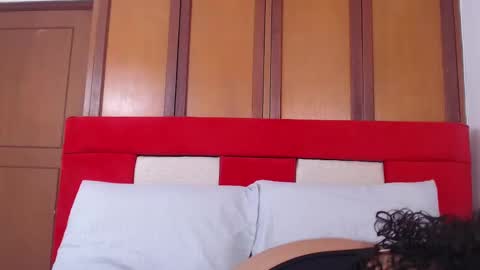 Kendall online show from 12-04-24, 12:58