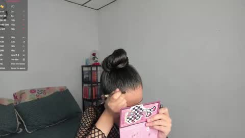 Snapshot of kendalgrey01 chatting on 01-04-25, 02:14 Kendal online show from 01-04-25, 02:14