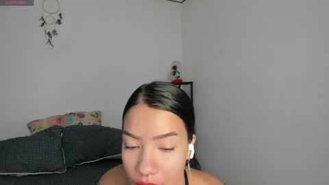 Snapshot of kendalgrey01 chatting on 01-14-25, 03:04 Kendal online show from 01-14-25, 03:04