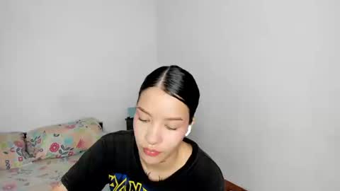 Snapshot of kendalgrey01 chatting on 09-24-25, 03:37 Kendal online show from 09-24-25, 03:37