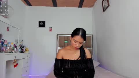Snapshot of kendall_ewers chatting on 10-01-25, 12:38 Kendall ewers online show from 10-01-25, 12:38