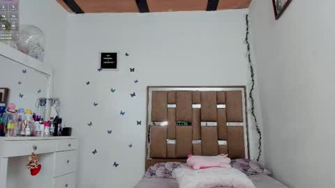 Kendall ewers online show from 03-08-26, 02:04